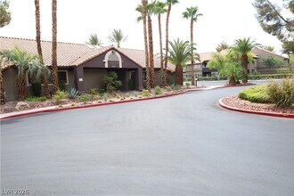 Building Photo - 5002 S Rainbow Blvd