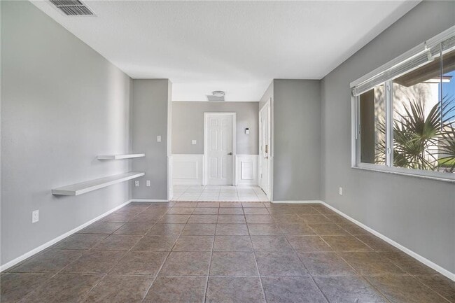 Foto del edificio - 111 Colyer Dr