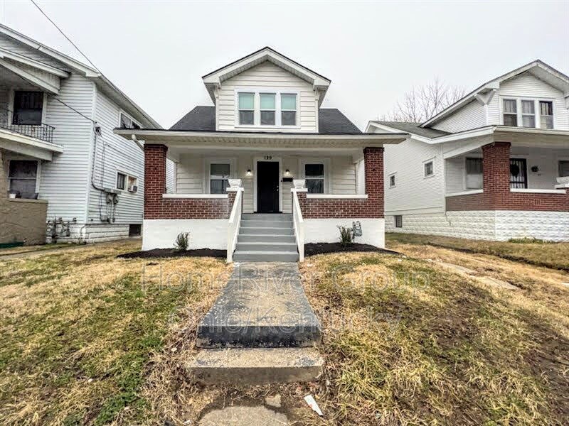 Primary Photo - 129 N 38th St