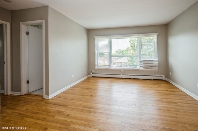 Building Photo - 9791 Ivanhoe Ave