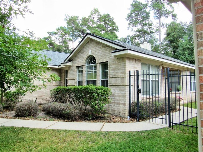 Building Photo - 27 Hermit Thrush Pl