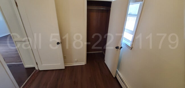 Building Photo - 2 Bedroom 1 Bath in Troy's HVCC Neighborhood
