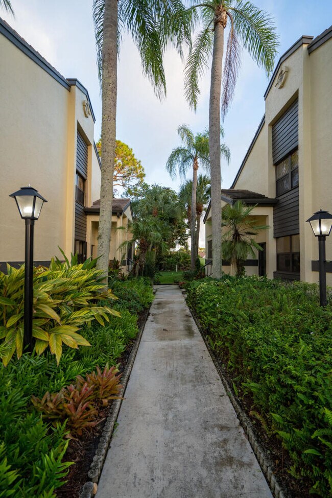 Foto del edificio - 3960 SW Greenwood Way