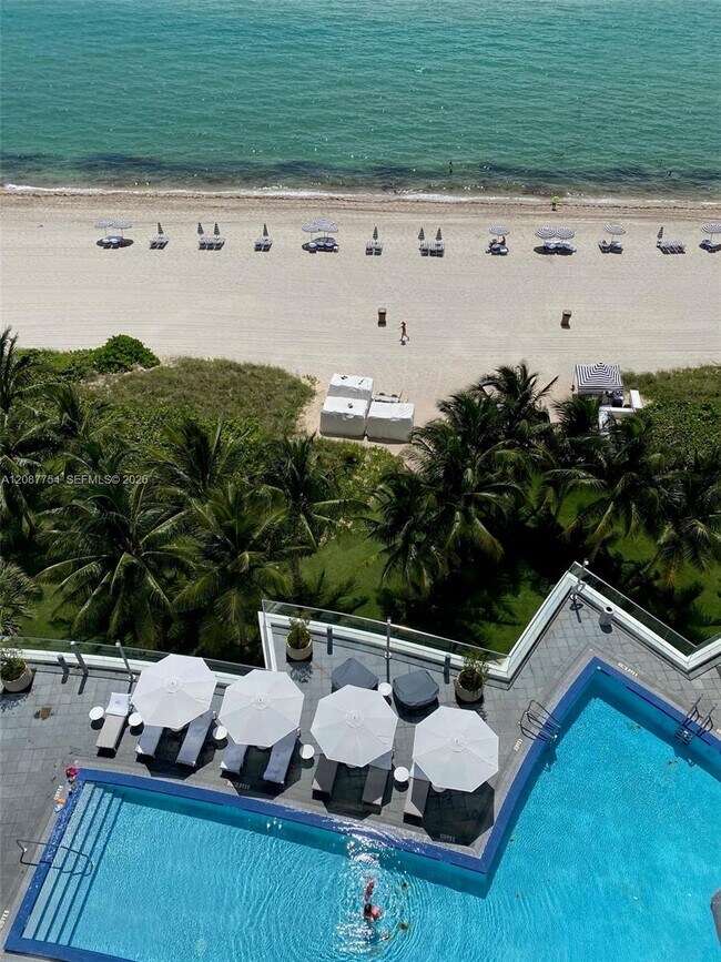 Foto del edificio - 17001 Collins Ave