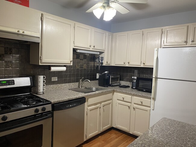 Foto del edificio - 386 Washington Ct