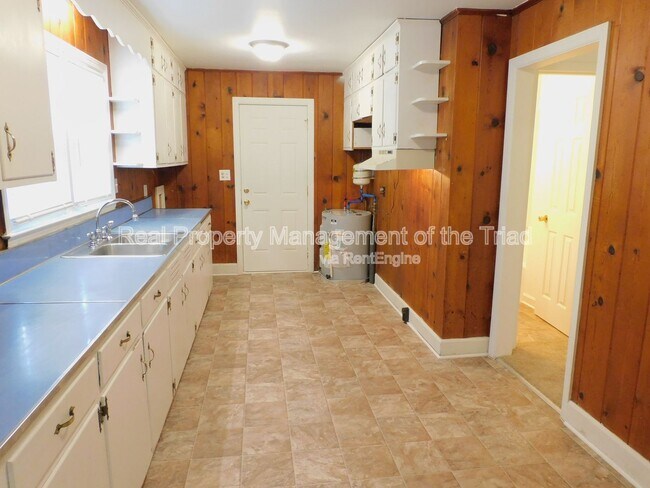 Foto del edificio - 3908 Lacy Ave