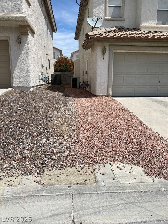 Building Photo - 8412 Diamond Dust Dr