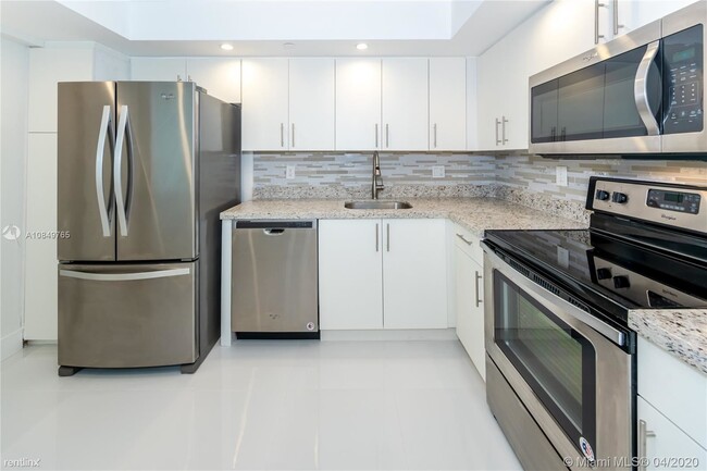 Building Photo - 2 br, 2 bath  - 4000 Towerside Ter Apt 1903