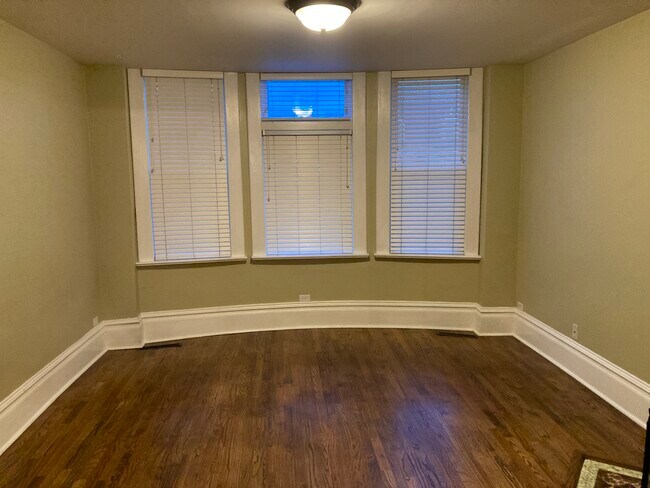 Building Photo - 2322 S 800 E