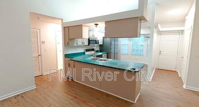 Foto del edificio - 8502 Starbrite Court