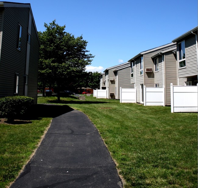 Building Photo - Eastgate Apartments