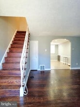 Building Photo - 6041 Frontenac St
