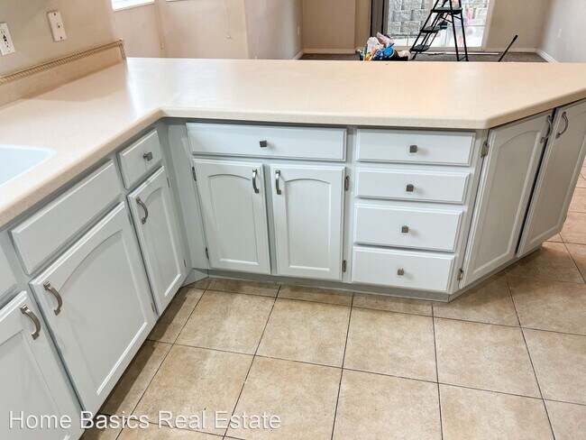Foto del edificio - 2 br, 2 bath House - 1008 W 1360 S