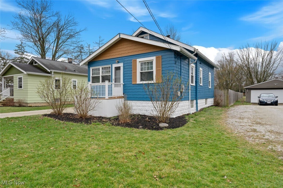 27279 Dunford Rd Westlake, OH 44145 – photo 2