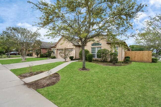 Foto del edificio - 6727 Oakman Ln