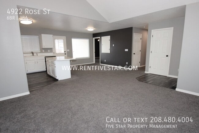 Building Photo - 4922 Rose St
