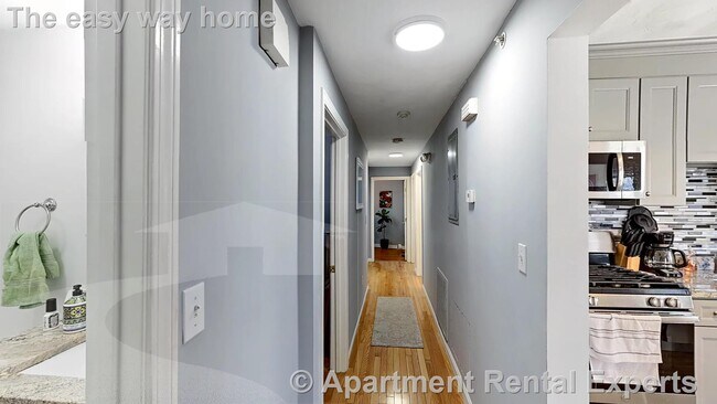 Building Photo - 50 Derby St