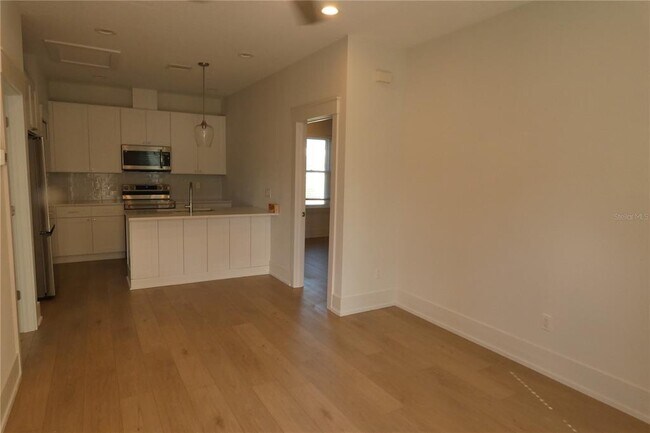 Foto del edificio - 610 1/2 14th St N