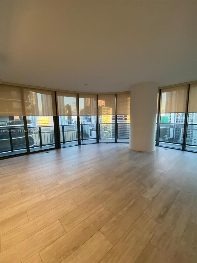 Foto del edificio - 55 SW 9th St