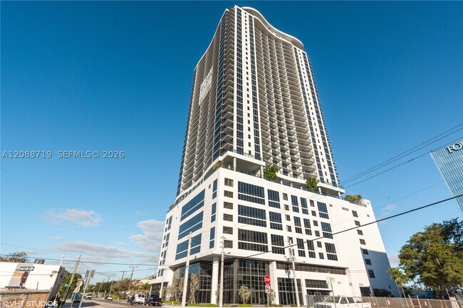 Foto del edificio - 1600 NE 1st Ave