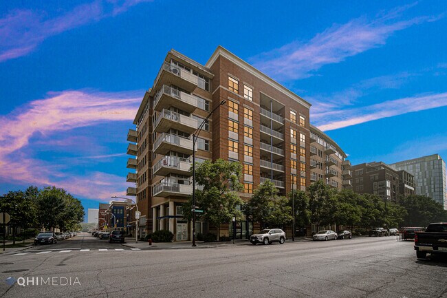 Foto del edificio - 511 W Division St