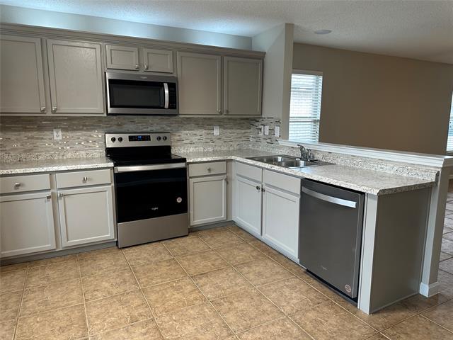 Building Photo - 4813 Cedar Crest Dr