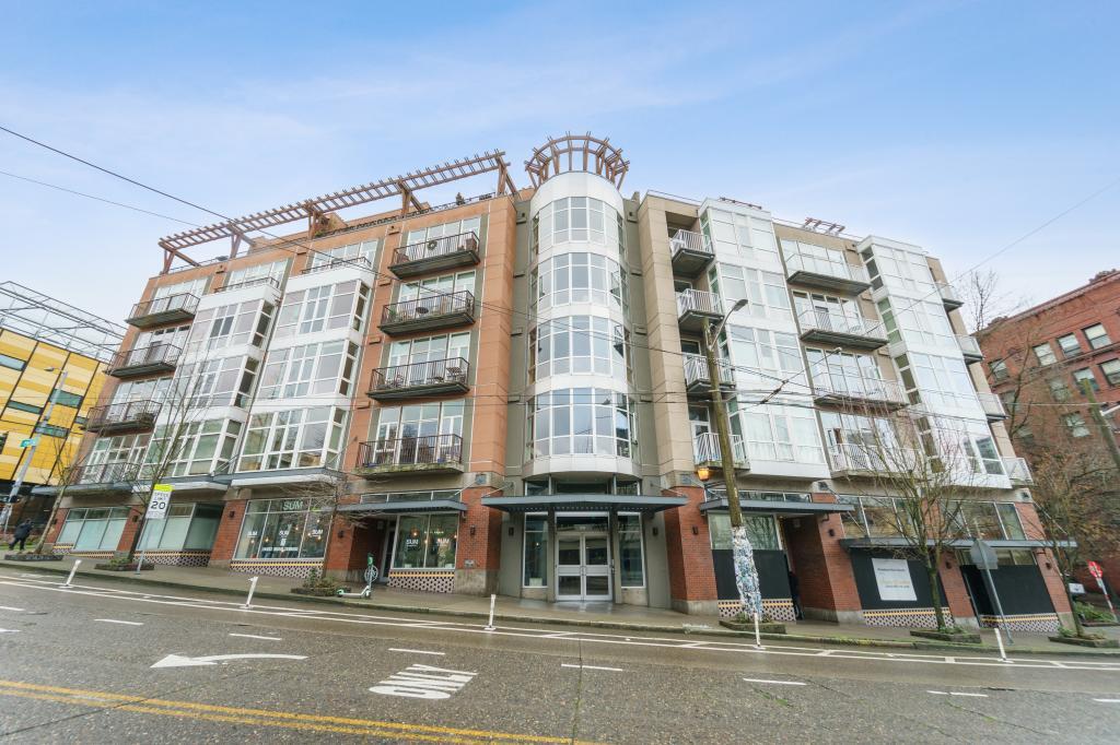 Primary Photo - Pike Lofts - 1 bedroom
