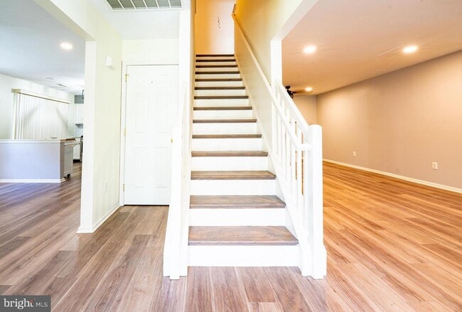 Building Photo - 1208 Delancey Way
