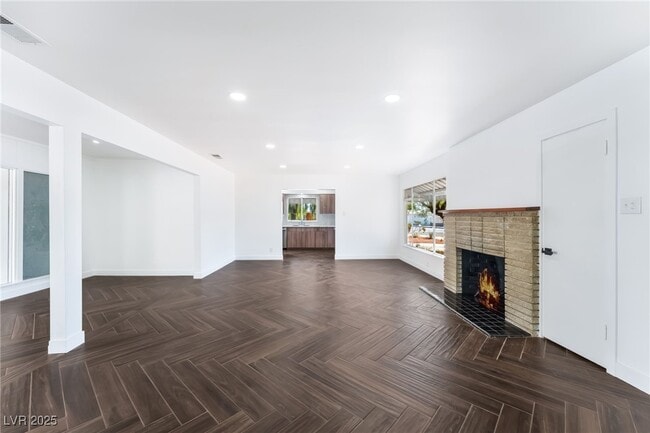 Building Photo - 569 Canosa Ave