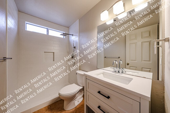 Foto del edificio - 23622 N 36th Dr