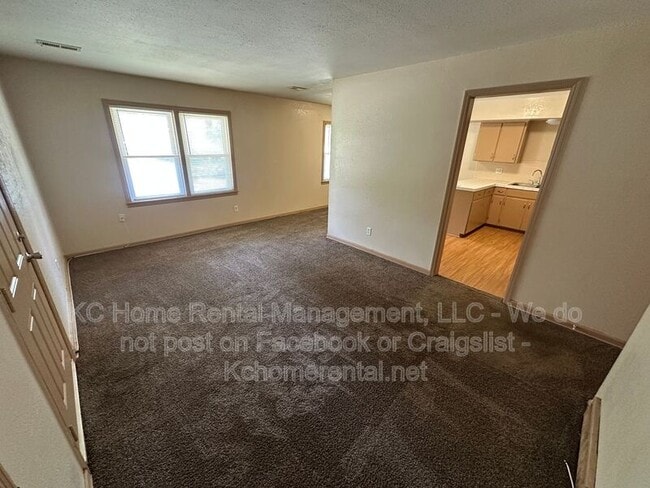 Building Photo - 13428 Spring St