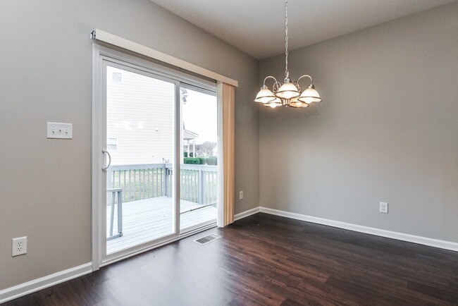 Foto del edificio - 16 Hollyridge Ct