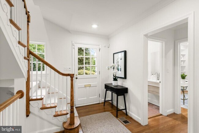 Foto del edificio - 5193 Watson St NW