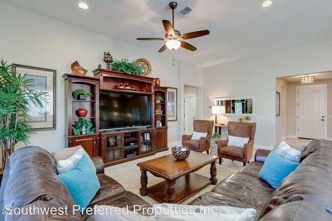 Foto del edificio - 2 br, 2.5 bath House - 16740 W Monte Vista Rd