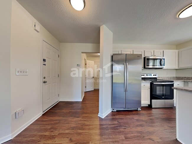 Building Photo - 10718 Anna Ln