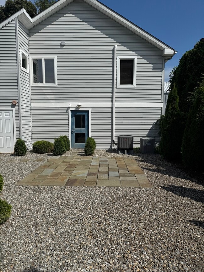 SIDE PATIO - 20340 Coastal Hwy