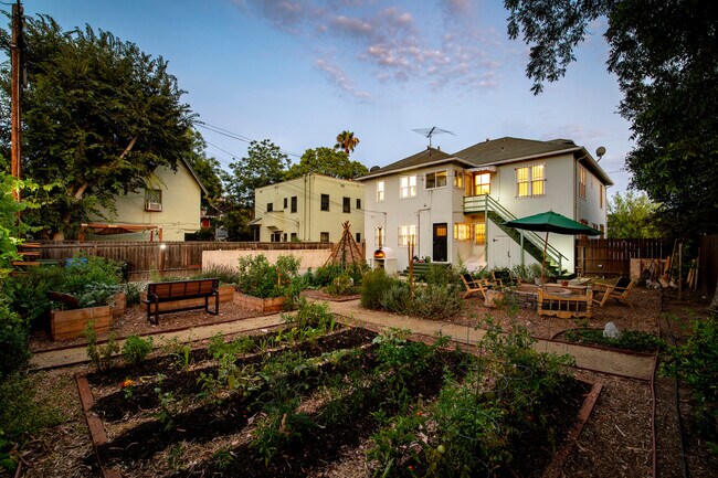 Foto del edificio - 2267 W 20th St