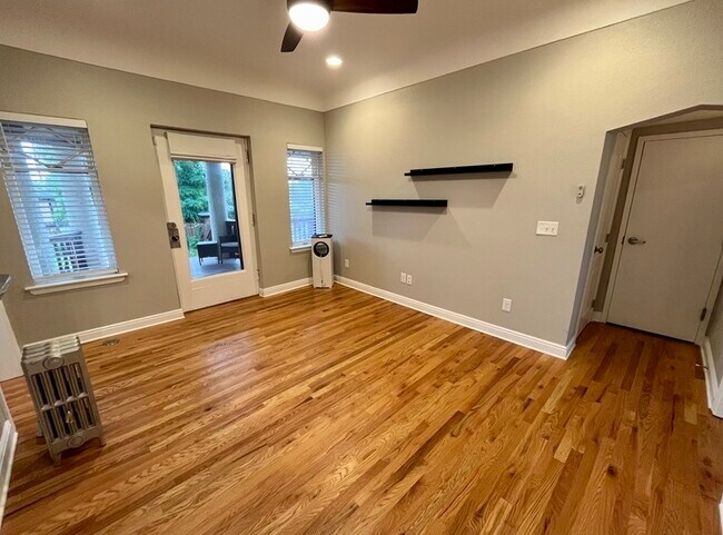 Foto del edificio - 1648 Winona Ct
