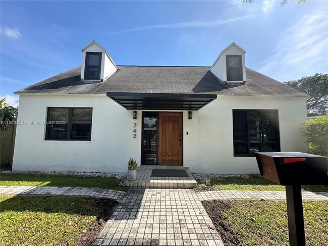 Building Photo - 742 NW 50th St