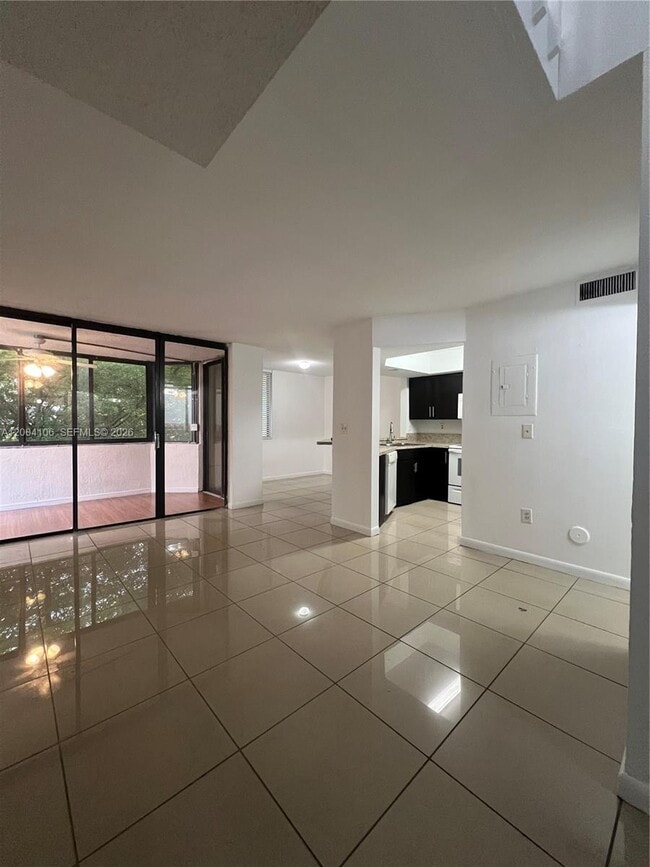 Foto del edificio - 8335 SW 152nd Ave