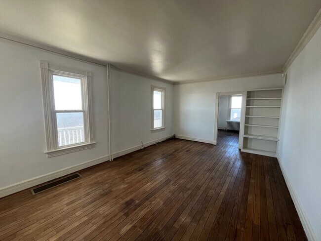 Foto del edificio - Breathtaking River Views!