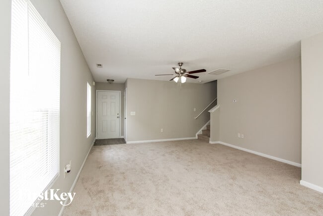 Building Photo - 4804 Abercromby St