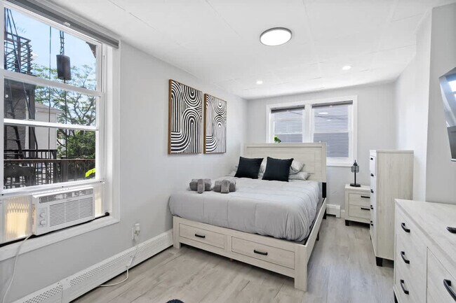 Building Photo - 225 Hancock Ave