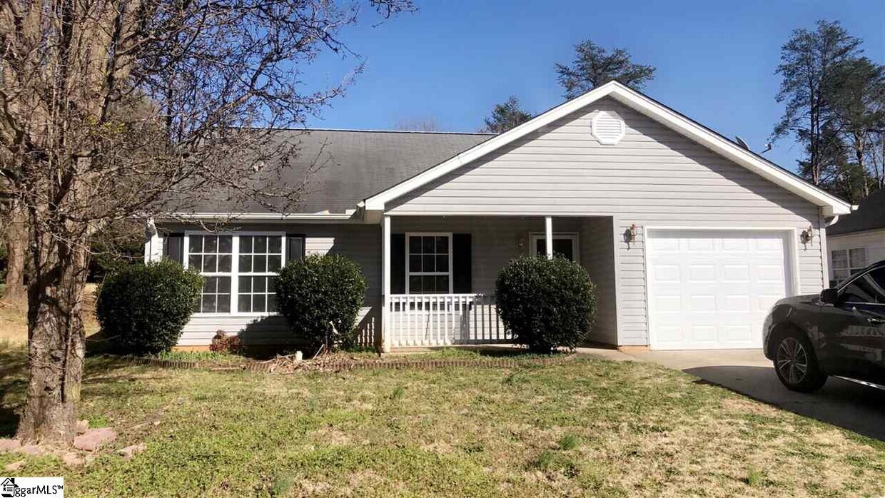 Primary Photo - 844 Coldbrook Dr