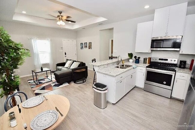 Foto del edificio - 13 West Dr