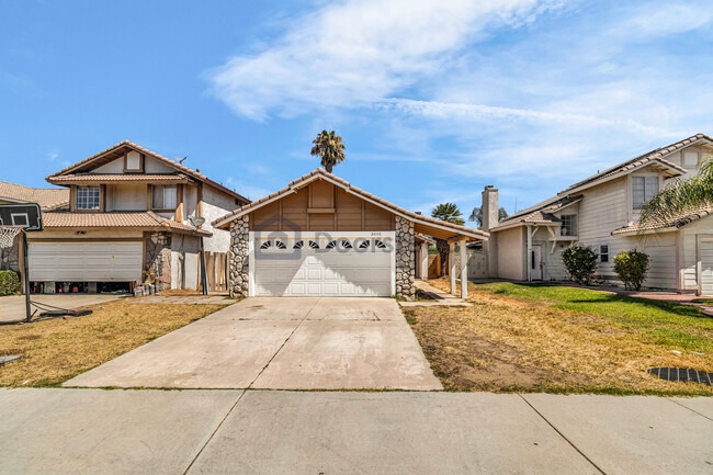 Building Photo - 24148 Poppystone Dr