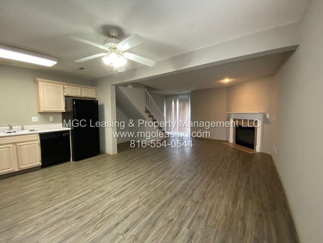 Building Photo - Fall into Comfort and Style at South Garde...