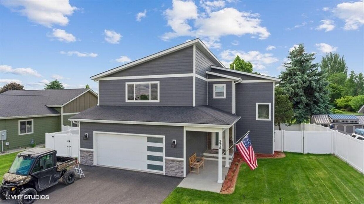 3 Bedroom 3 Bathroom home for rent. House Rental in Kalispell, MT