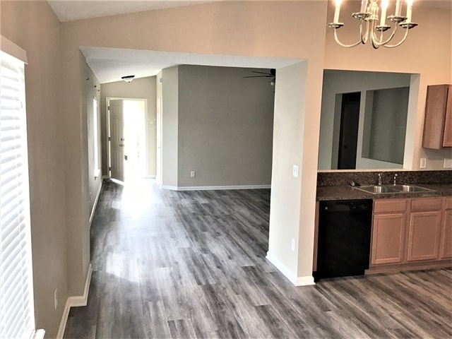 Foto del edificio - 113 Nunna Rock Trl