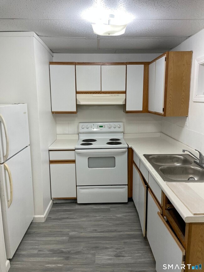 Foto del edificio - 166 Main St